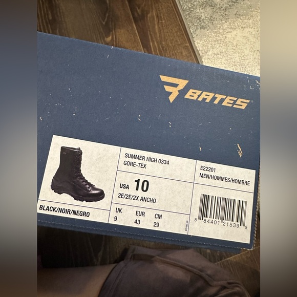 Gore-Tex Winter Boots (Black-Half Leg cut style) - Picture 14 of 16